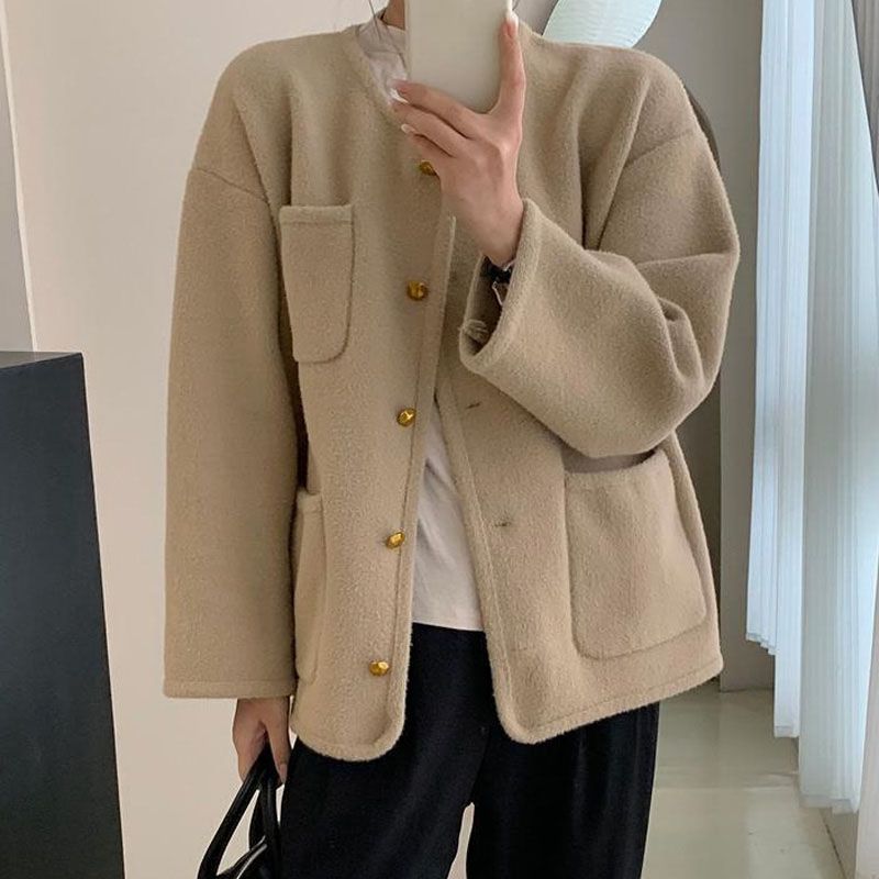 🔥Limited time 50% off🔥Simple Temperament Metal Button Short Coat for women